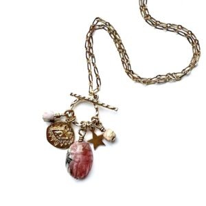 collier toggle scarab rodhochrosite