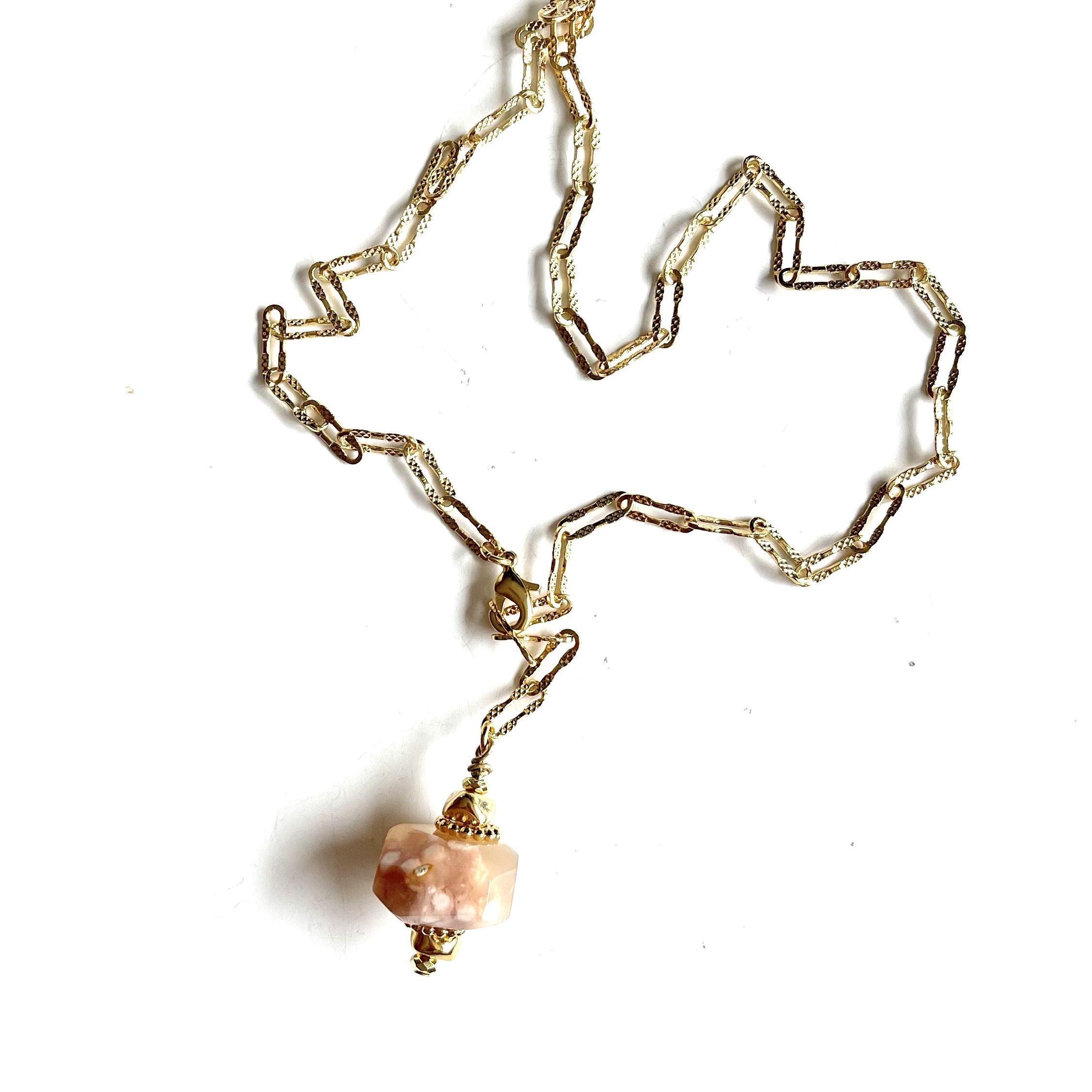 paulettequincaillerie-bijoux-createur-pierres-semi-précieuses-lithotherapie-agate-fleur-de-cerisier_4