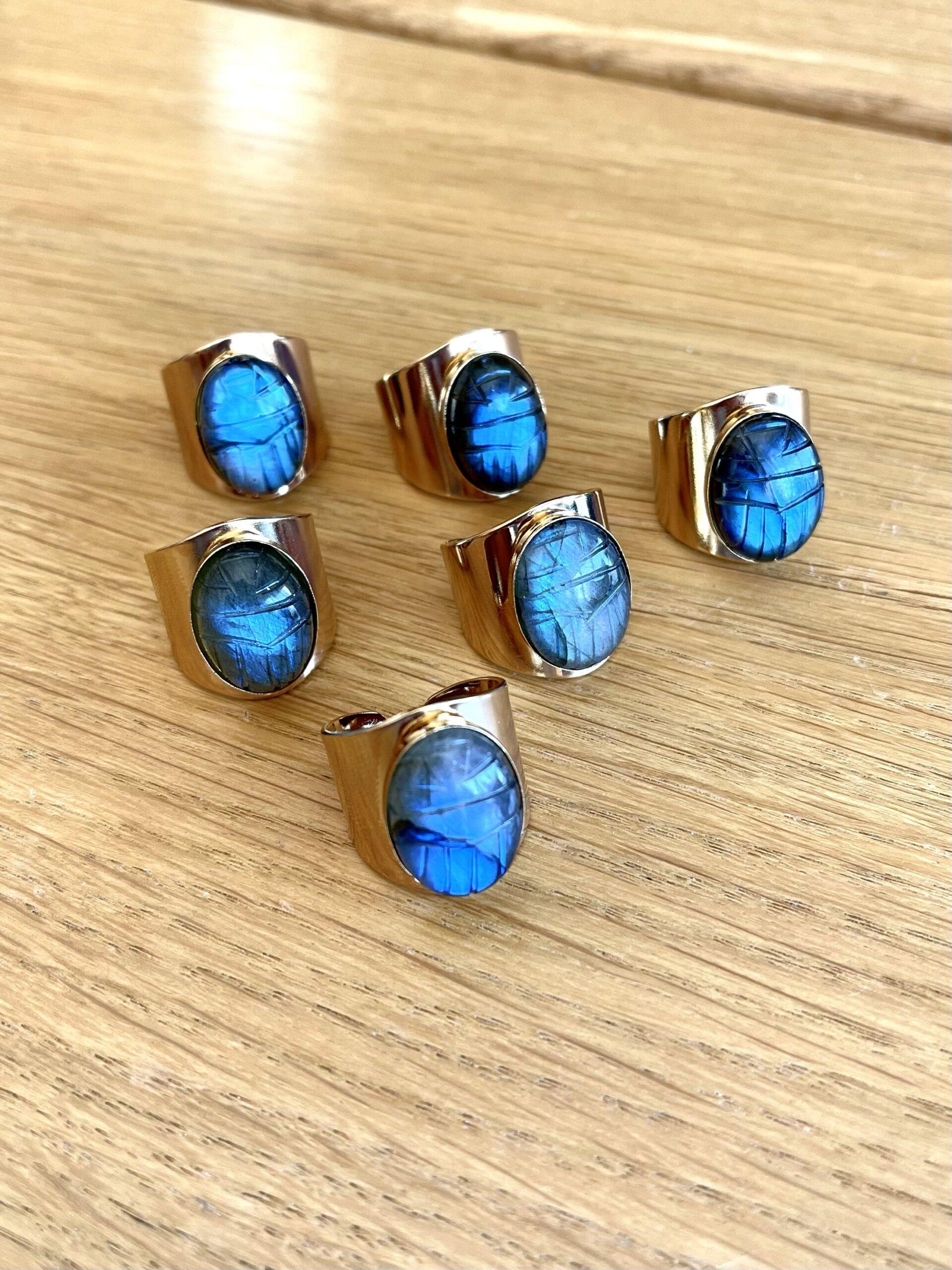 paulettequincaillerie-bijoux-createur-pierres-semi-précieuses-lithotherapie-bague-scarabee-khepri-LABRADORITE- malachite bague large scarabee