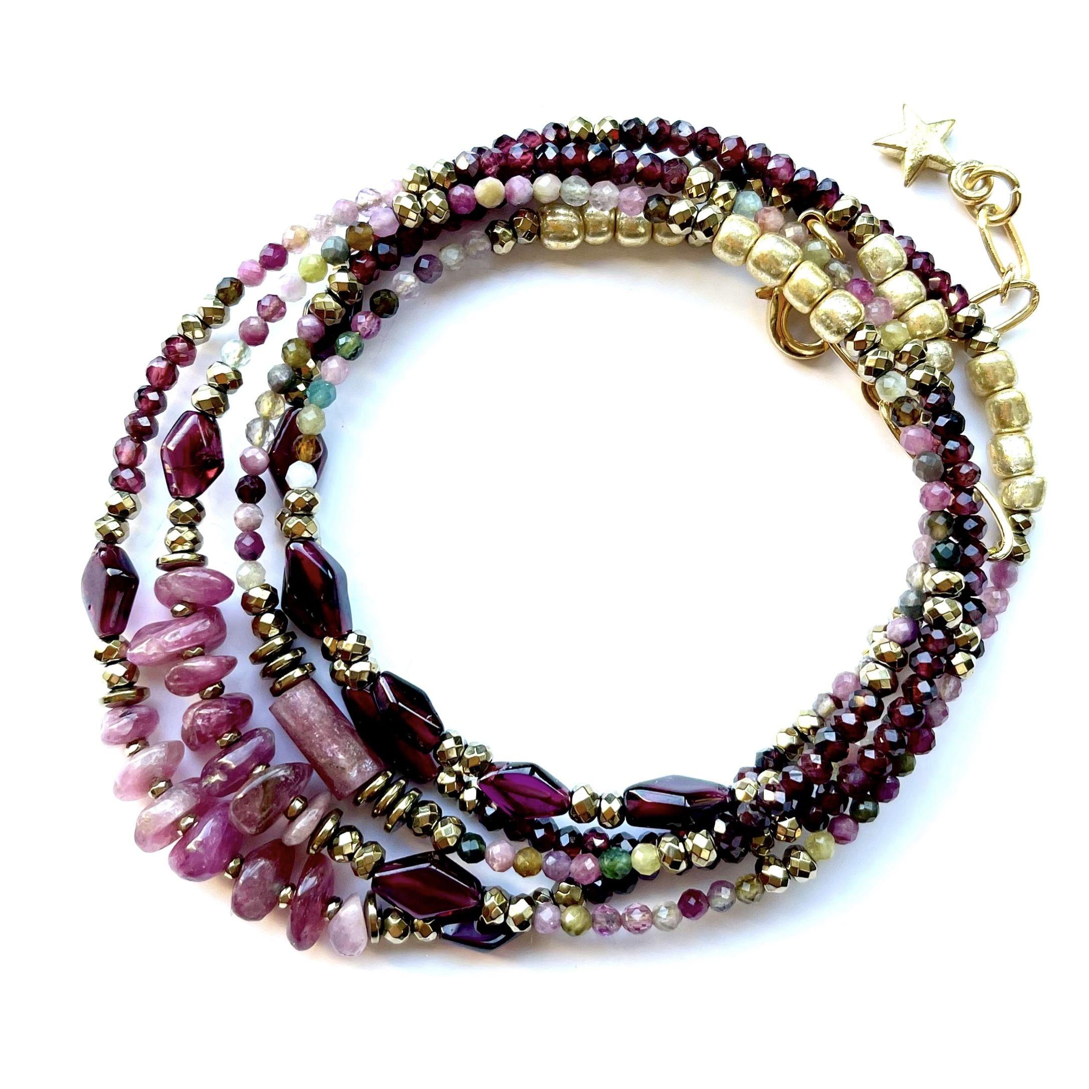 paulettequincaillerie-bijoux-createur-pierres-semi-précieuses-lithotherapie-multitours-bracelets-scarabee_24 BRACELET MULTITOURS TOURMALINE ET GRENAT