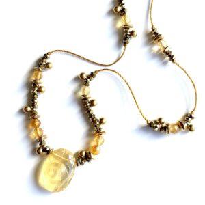 collier Horus sur soie citrine