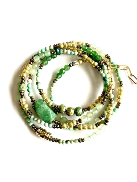 bracelet multitours vert en pierres naturelles d'aventurine et turquoise