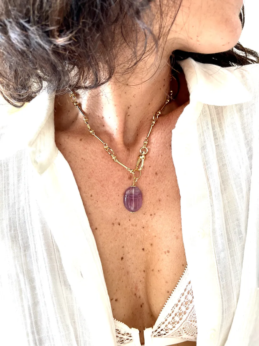 collier-mamounia-carabée-amethyste-multitours-paulettequincaillerie-bijoux-createur-pierres-semi-précieuses-fines-lithotherapie-talisman-amulette_285 collier ammonia scarabée amethyste
